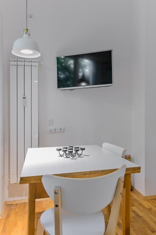 Bright Apartment In The Heart Of The City By Flat Mаnager 索菲亞 外观 照片
